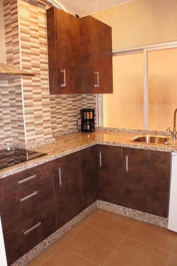 Cozy Apartment In Fuengirola! Baesta Laege Exterior photo